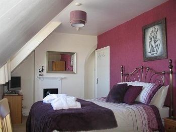 Robertsbrook Guest House Суонидж Экстерьер фото